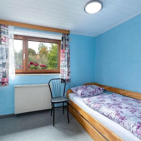 Neu Paditz Mit Pool Hébergement de vacances *